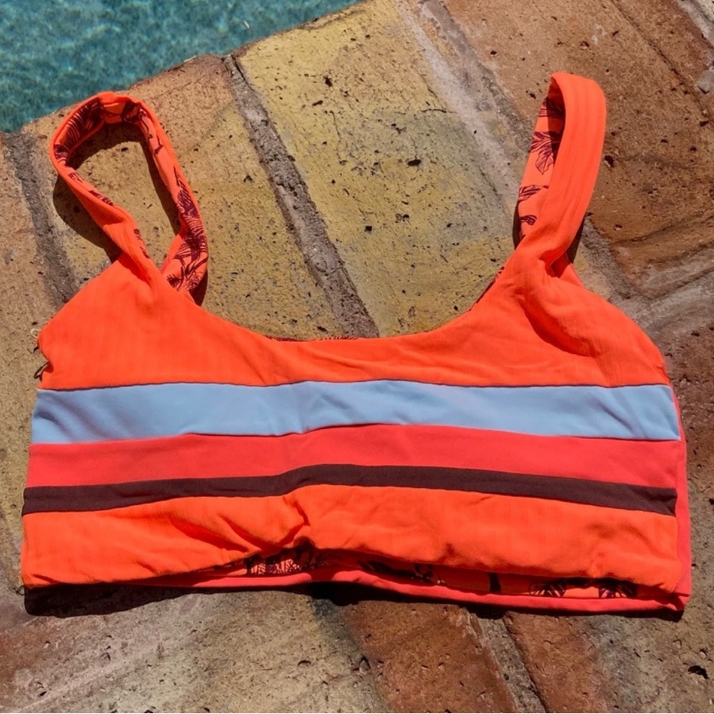Maaji multicolor reversible bikini top size L